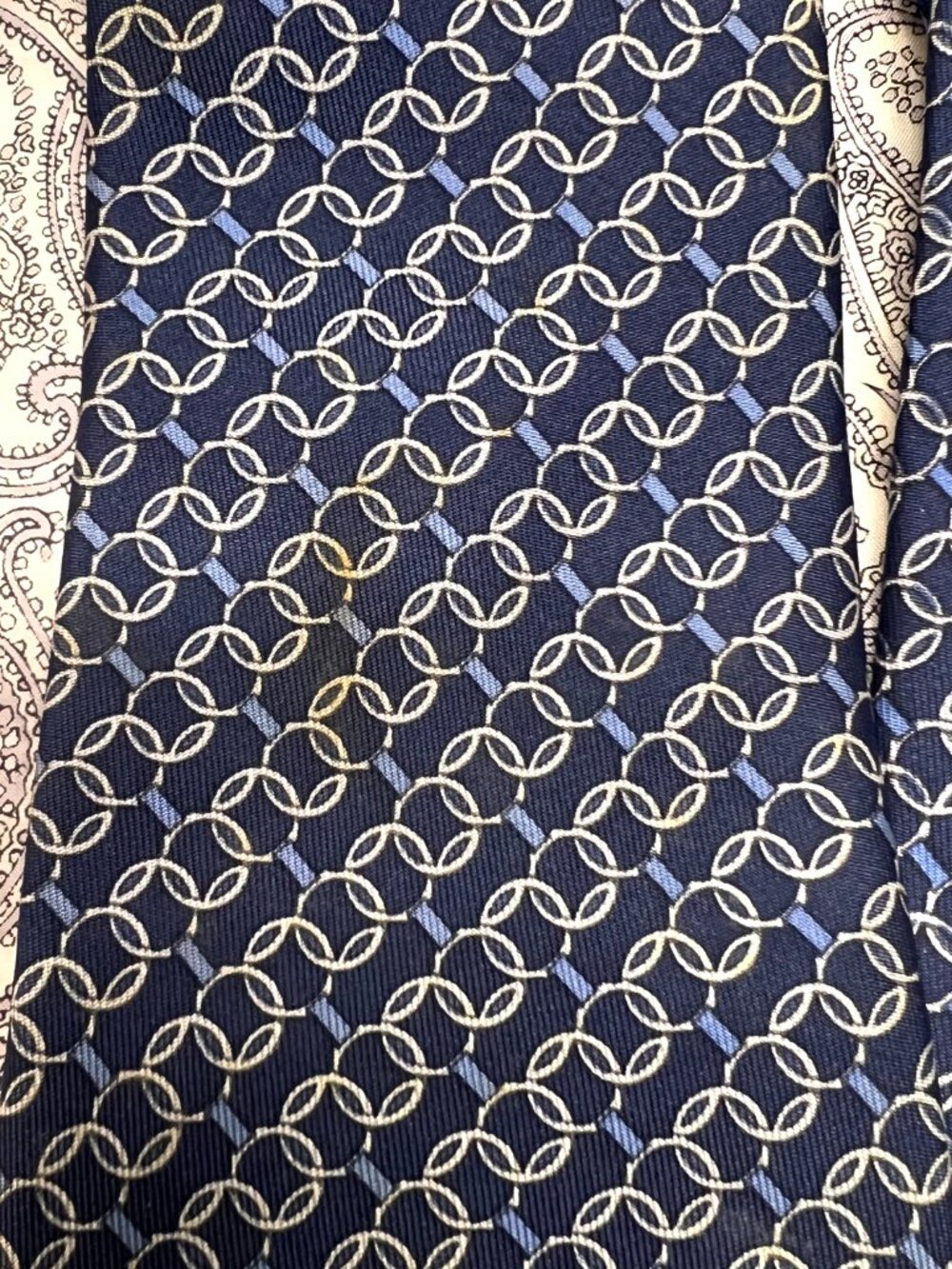 Set: 2Classic Neck-Ties SilkHERMES Paris & Brighton House +1 Burberry Handker(70 - Picture 8 of 16
